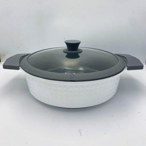 4.5 Quart Ceramic Non-Stick Diamond Cut Low Casserole Pot with Lid - White