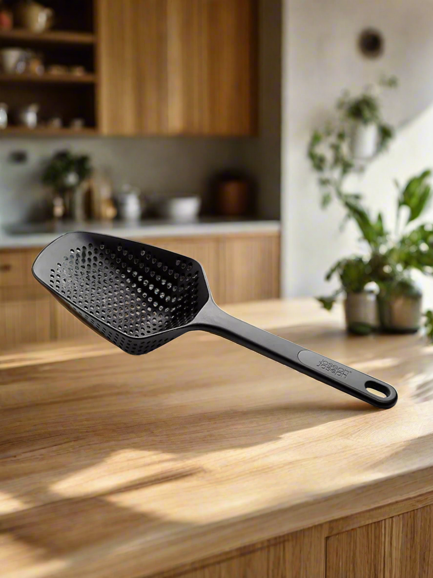 Food Scoop/ Colander