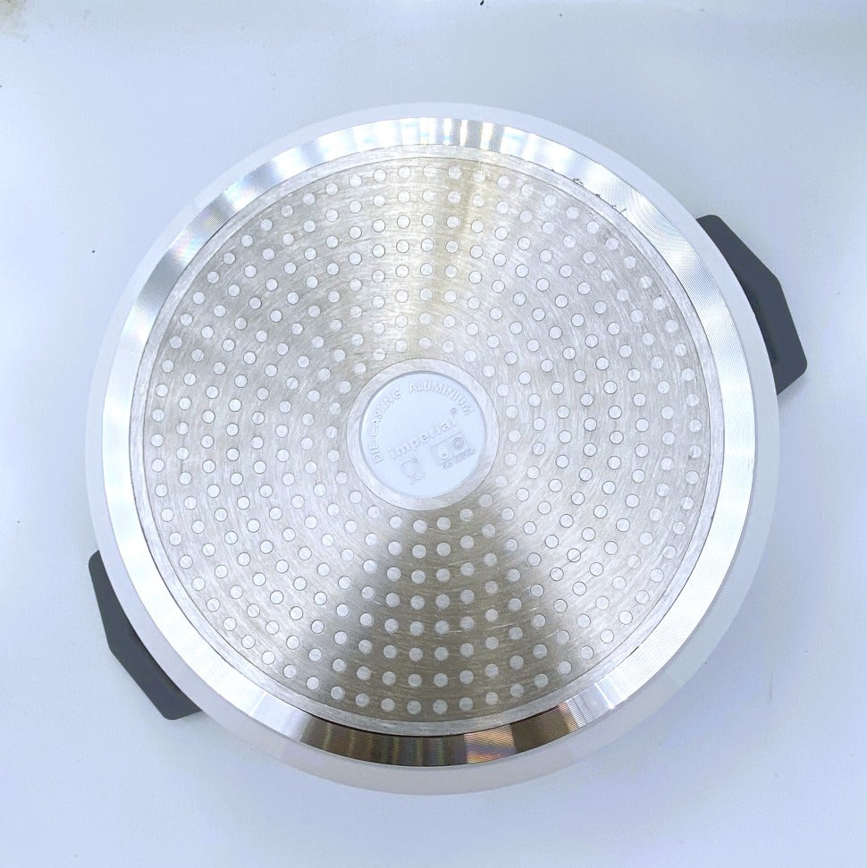 7 Quart Ceramic Non-Stick Diamond Cut Stock Pot with Lid - White