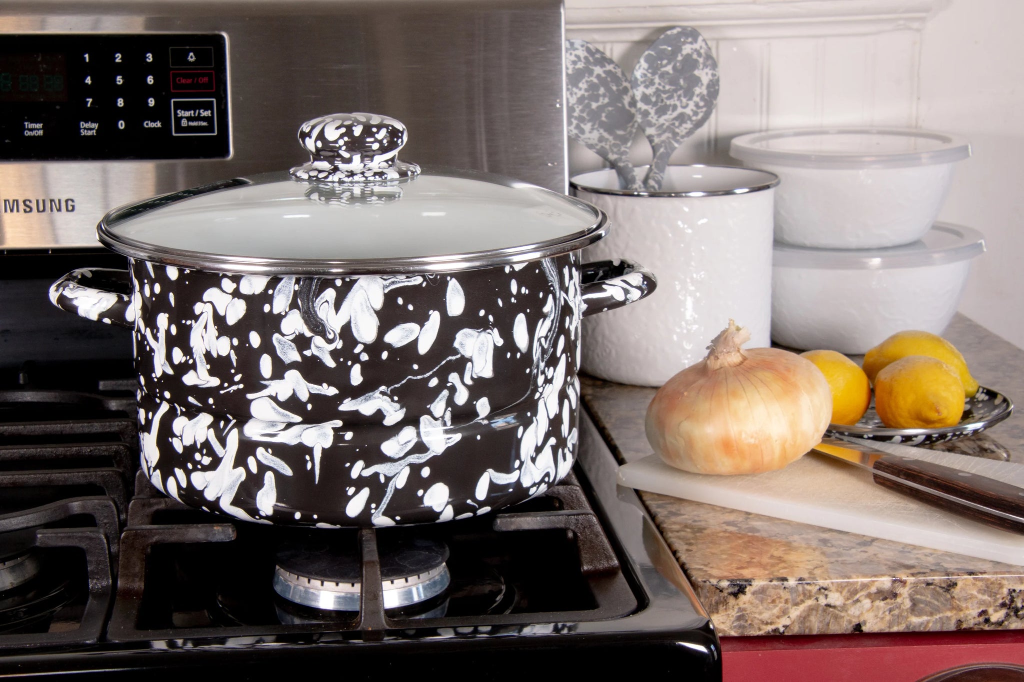 Enamelware 6 Quart Stock Pot with Glass Lid - Black Swirl