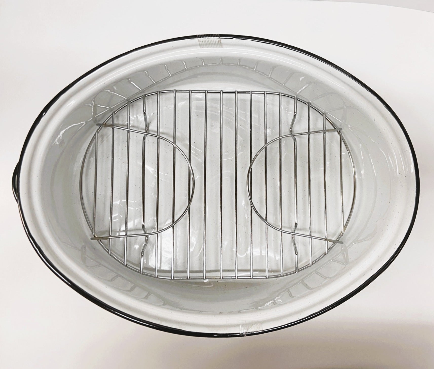 Large 18" inch Enameled White Roaster with Rack -15 lb Capacity