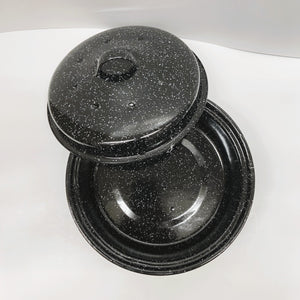 Round Speckled Enameled Covered Roaster - 3 lb Capacity / 10"