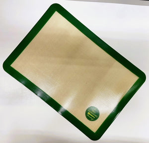 U.S. Half Size Non-Stick Silicone Roasting Mat - 11 5/8" x 16 1/2"
