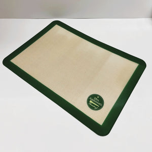 U.S. Half Size Non-Stick Silicone Roasting Mat - 11 5/8" x 16 1/2"