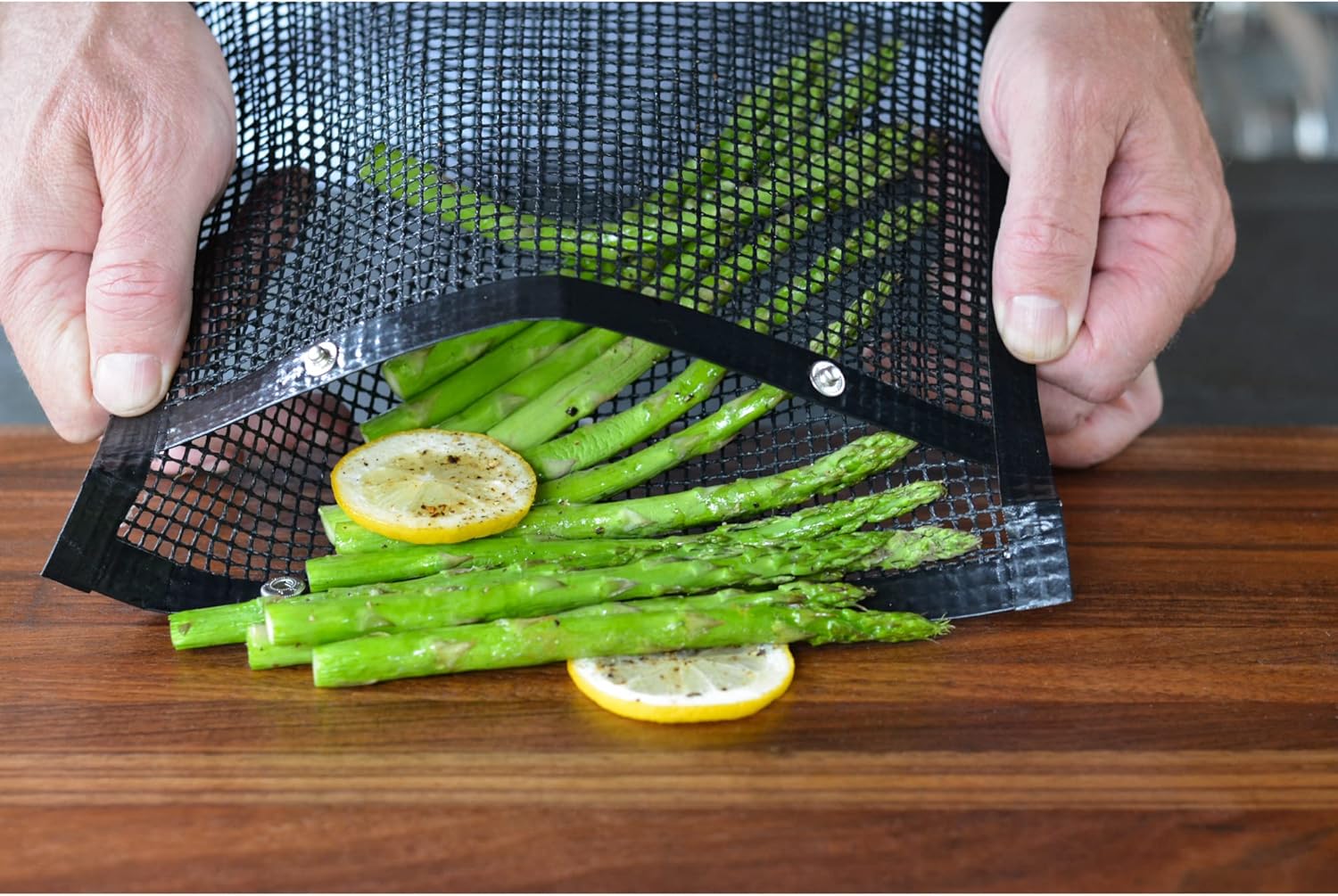 Reusable BBQ Mesh Grilling Bag 11 x 9 - Dishwasher Safe