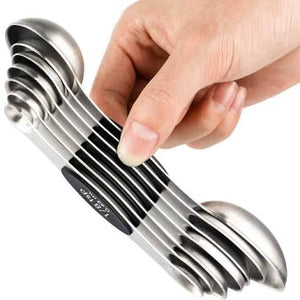 Magnetic two sided measuring spoons